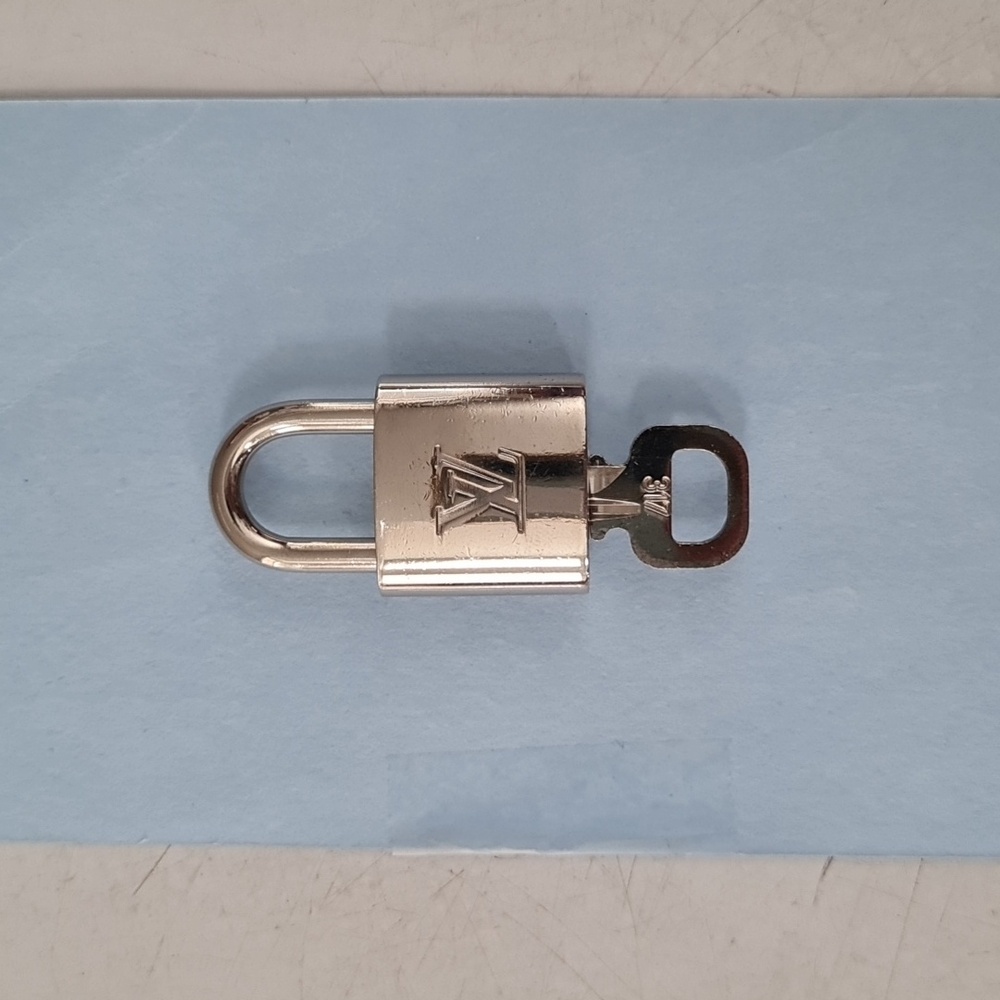 LOUIS VUITTON PARIS SILVER PADLOCK WITH KEY